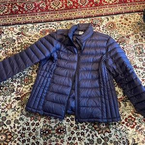 Womens 32 degrees puffer jacket.